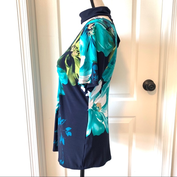 VENUS Jersey Knit Floral Strappy Back Blouse—SZ. M - Picture 2 of 14